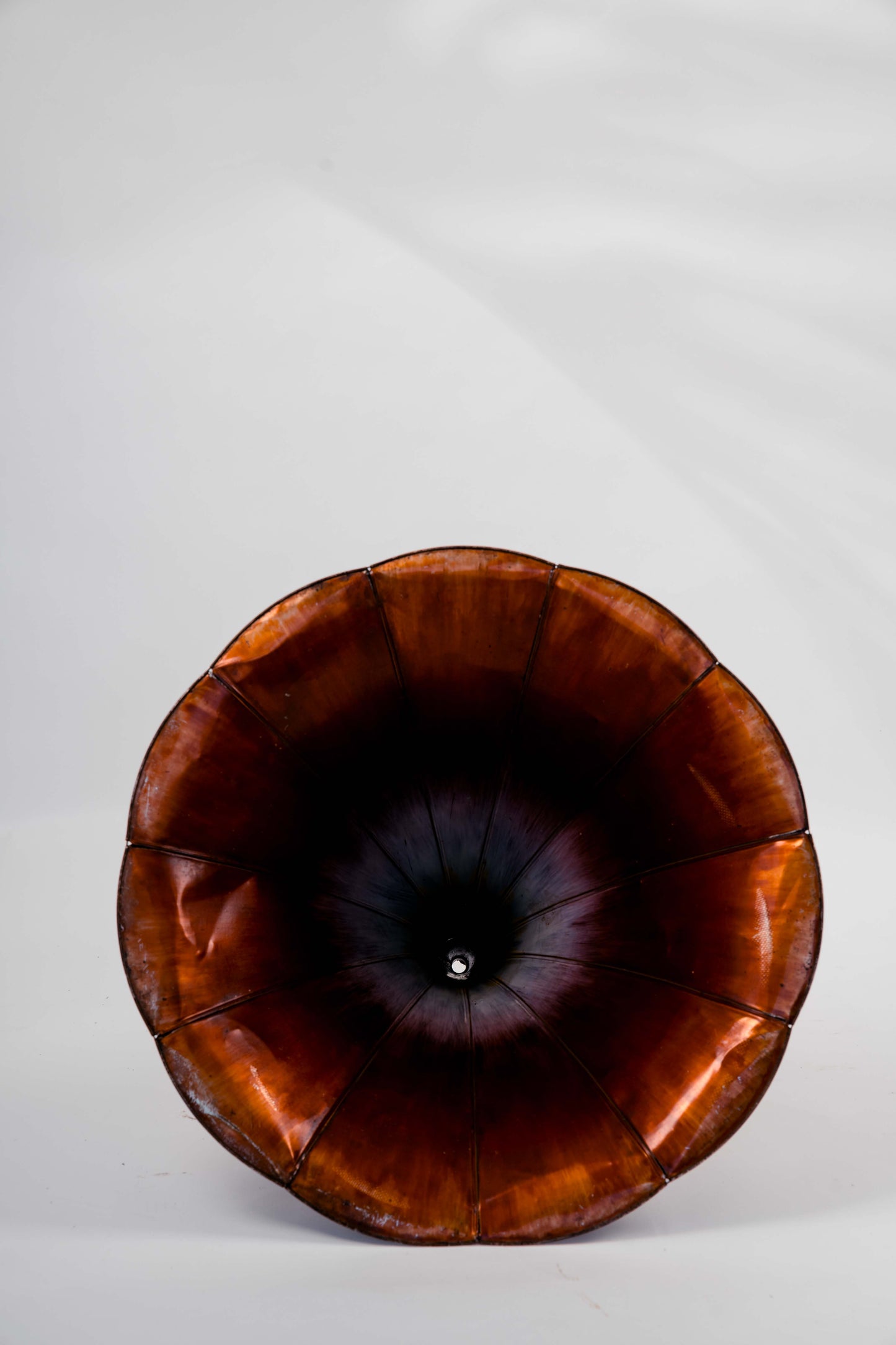 Antique Copper Gramophone Horn – Perfect for a Unique Lamp