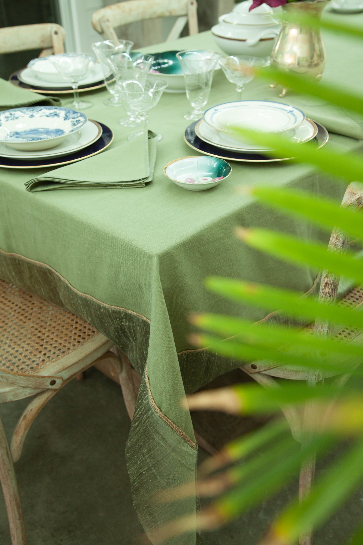 Elegant Handwoven Silk-linen Tablecloth with Burlap Trim